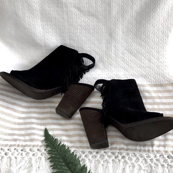 Lucky Brand LANTAU Black Fringe Suede Boho Chic Block Heel Ankle Bootie Sandals - Picture 5 of 15